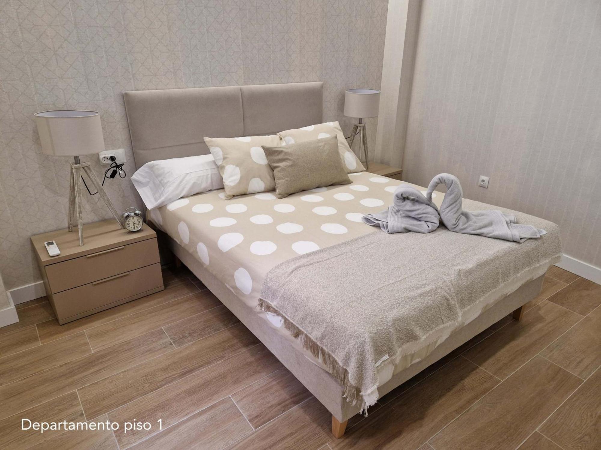 Virgen De Gracia Apartments مالقة المظهر الخارجي الصورة