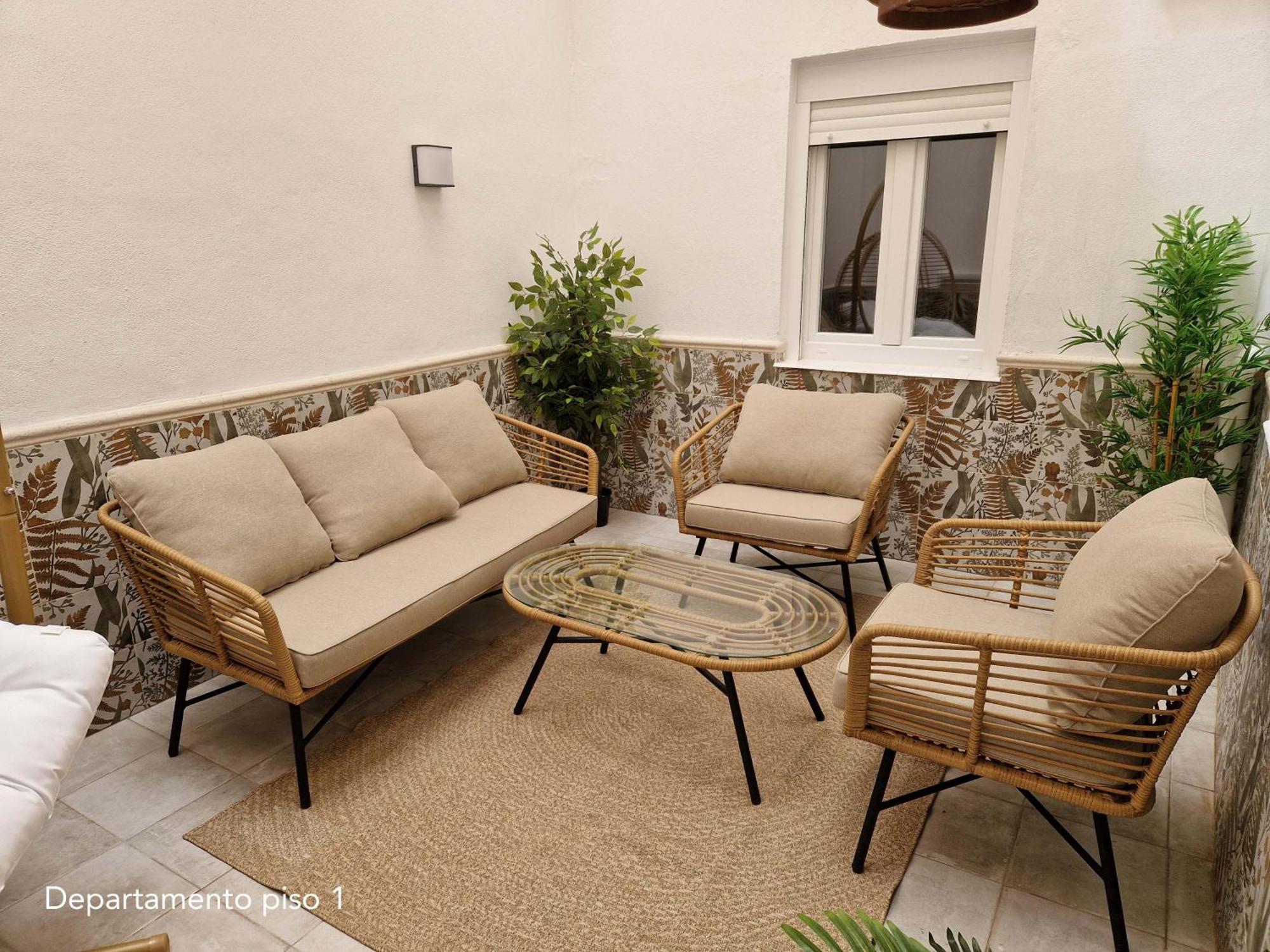 Virgen De Gracia Apartments مالقة الغرفة الصورة