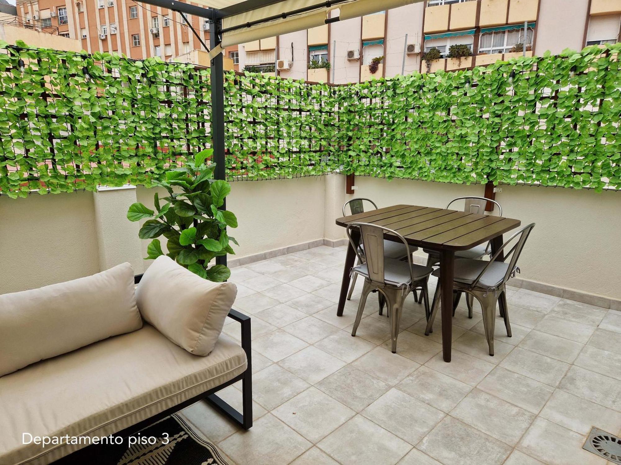 Virgen De Gracia Apartments مالقة الغرفة الصورة