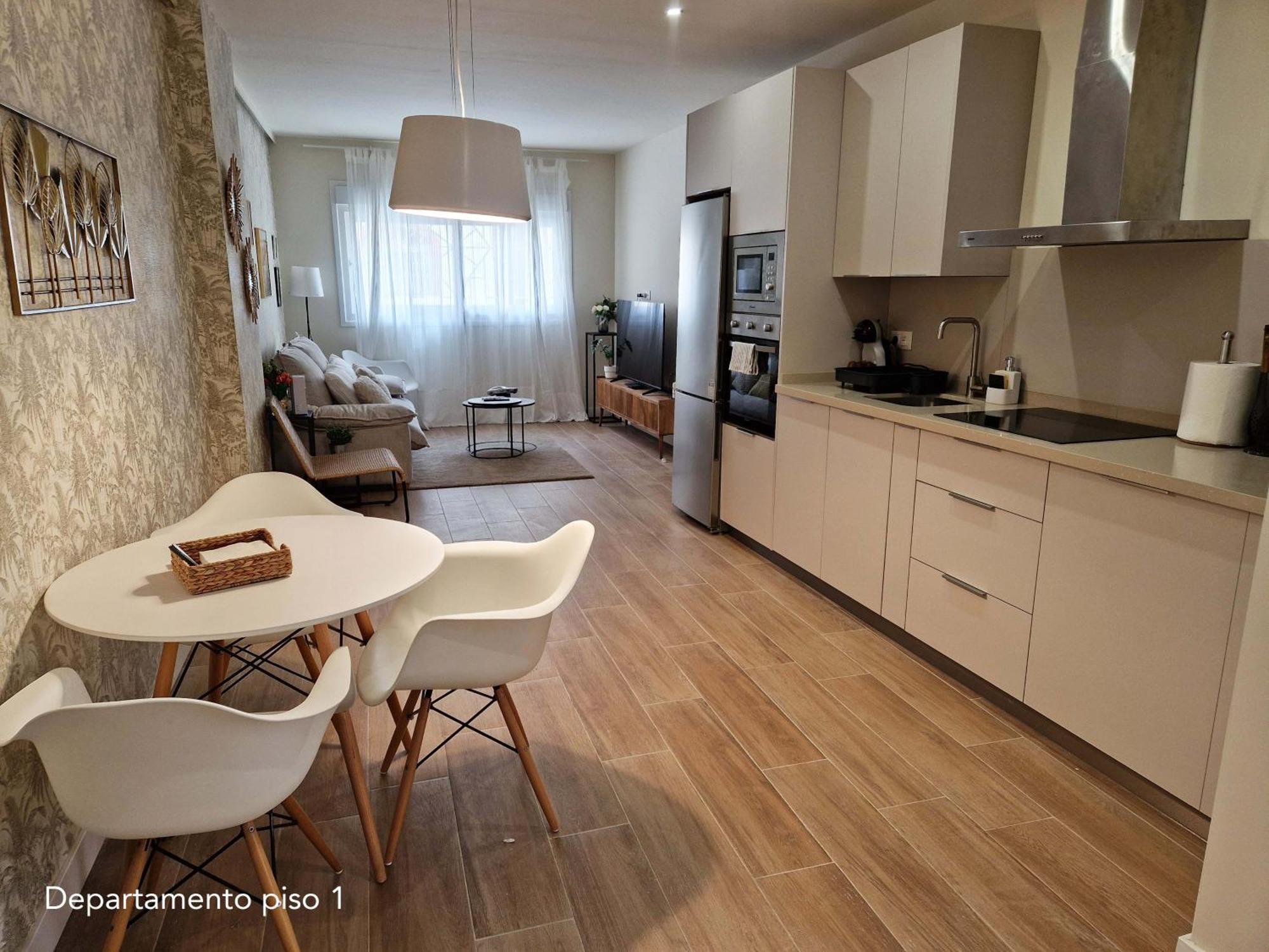 Virgen De Gracia Apartments مالقة الغرفة الصورة