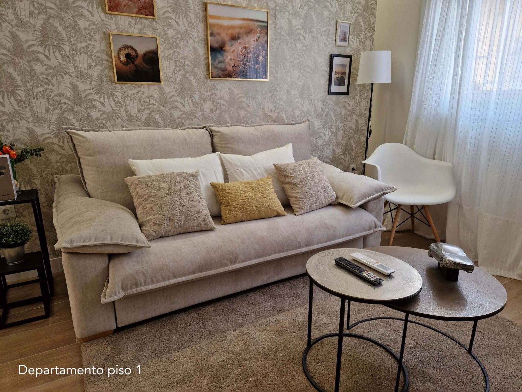 Virgen De Gracia Apartments مالقة الغرفة الصورة